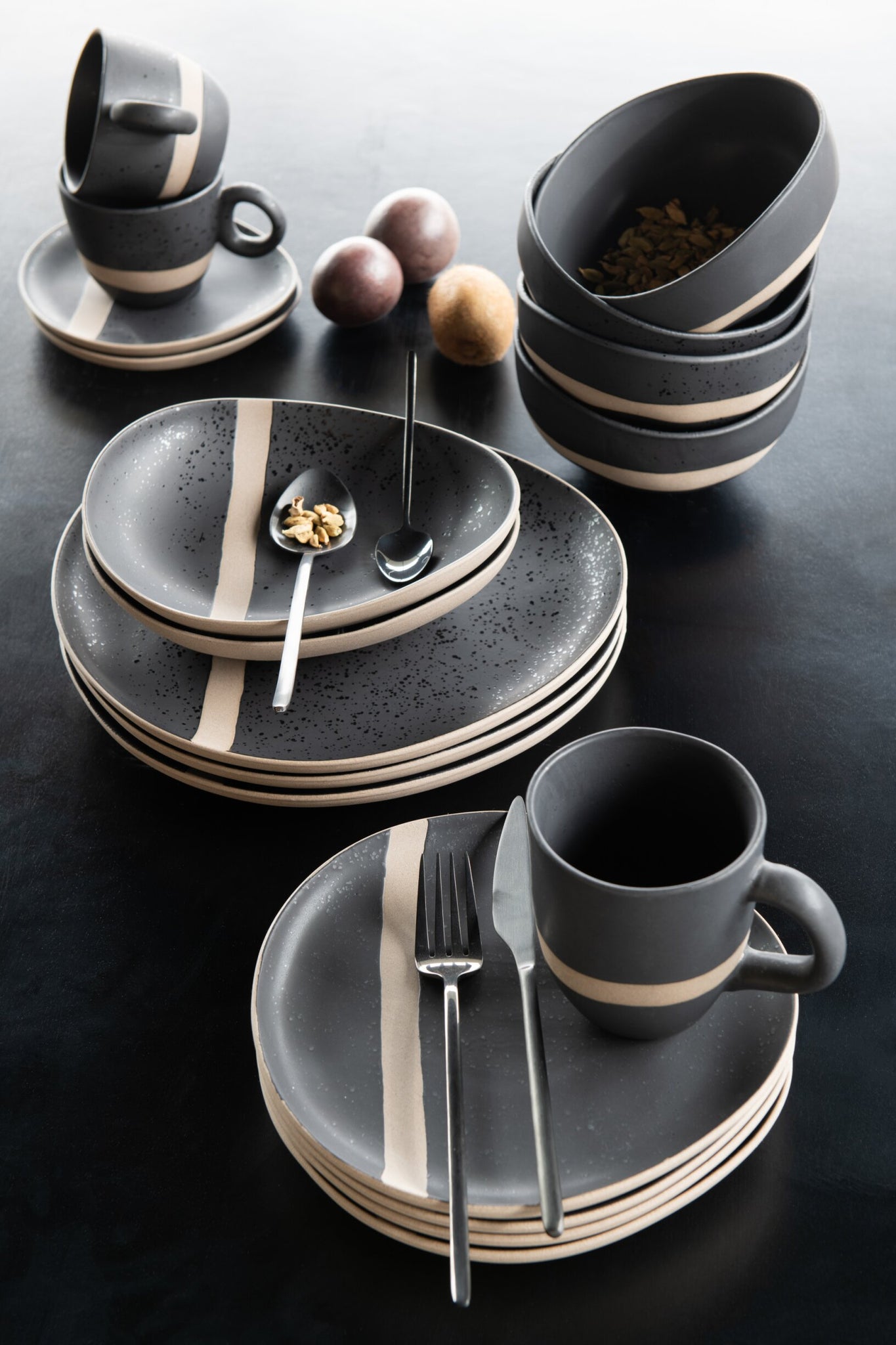 Assiette Céramique Noir/Taupe S - J-LINE