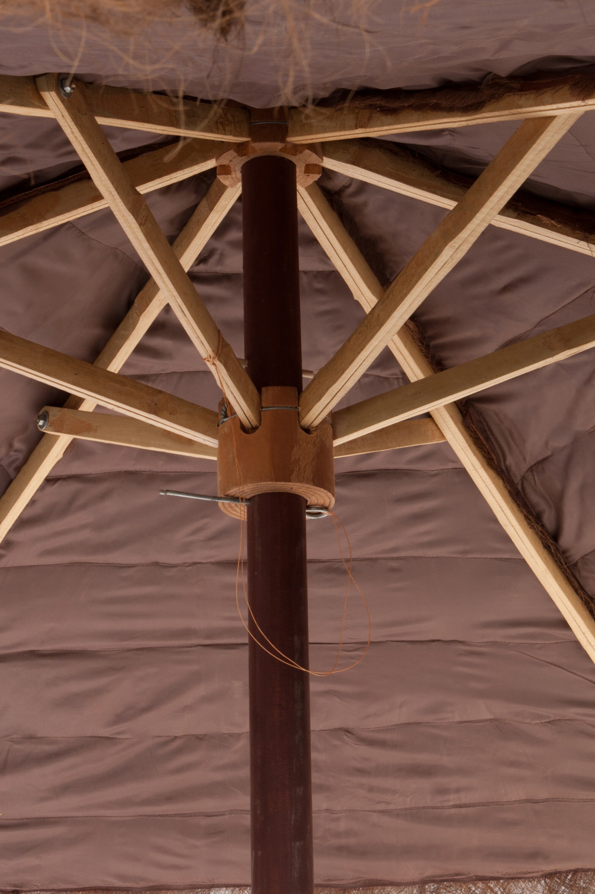 Parasol Cocoleaf marron S - J-LINE