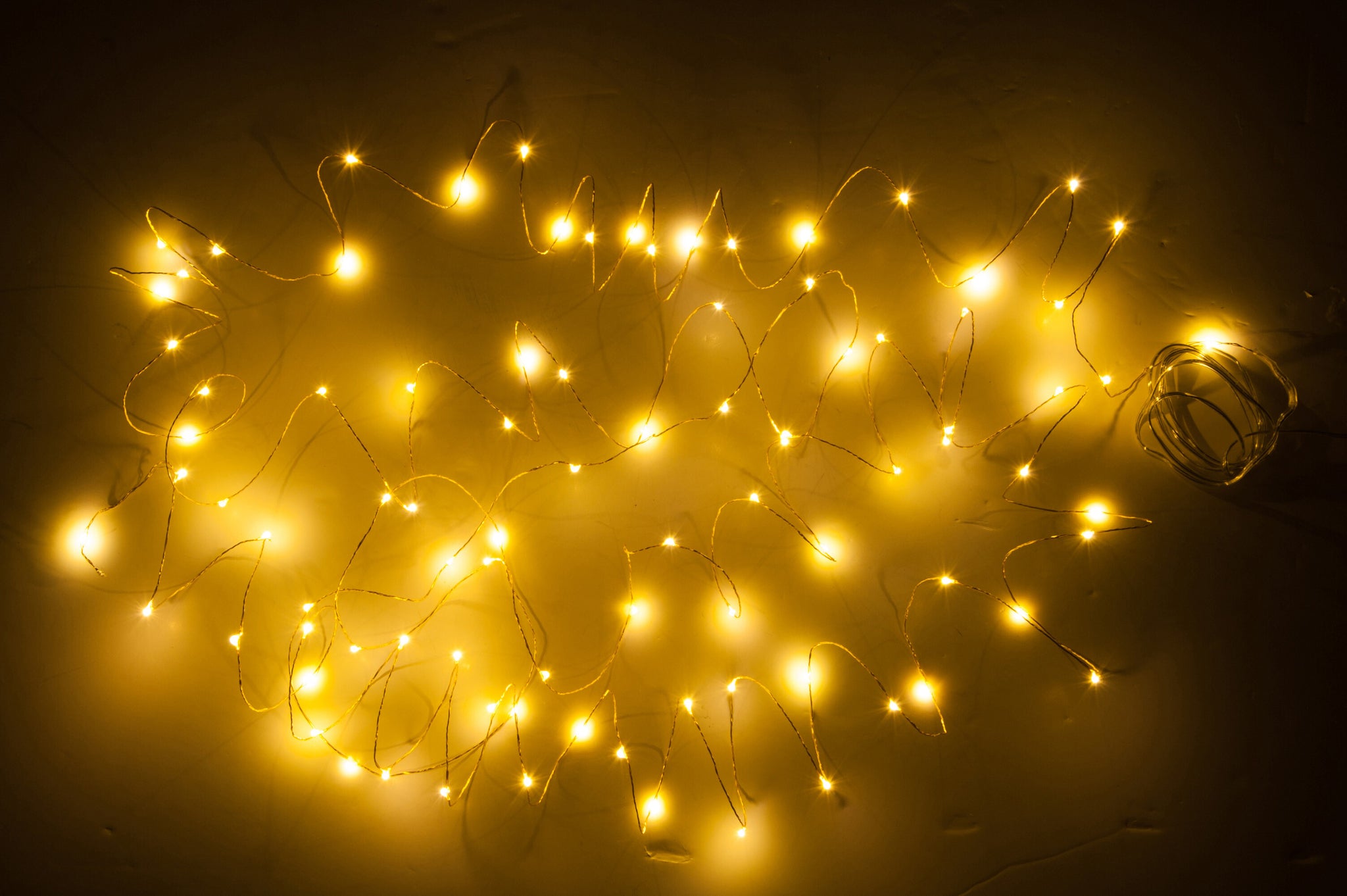 Kerstverlichtingssnoer 9M Goud 90Led Warm Wit - J-LINE