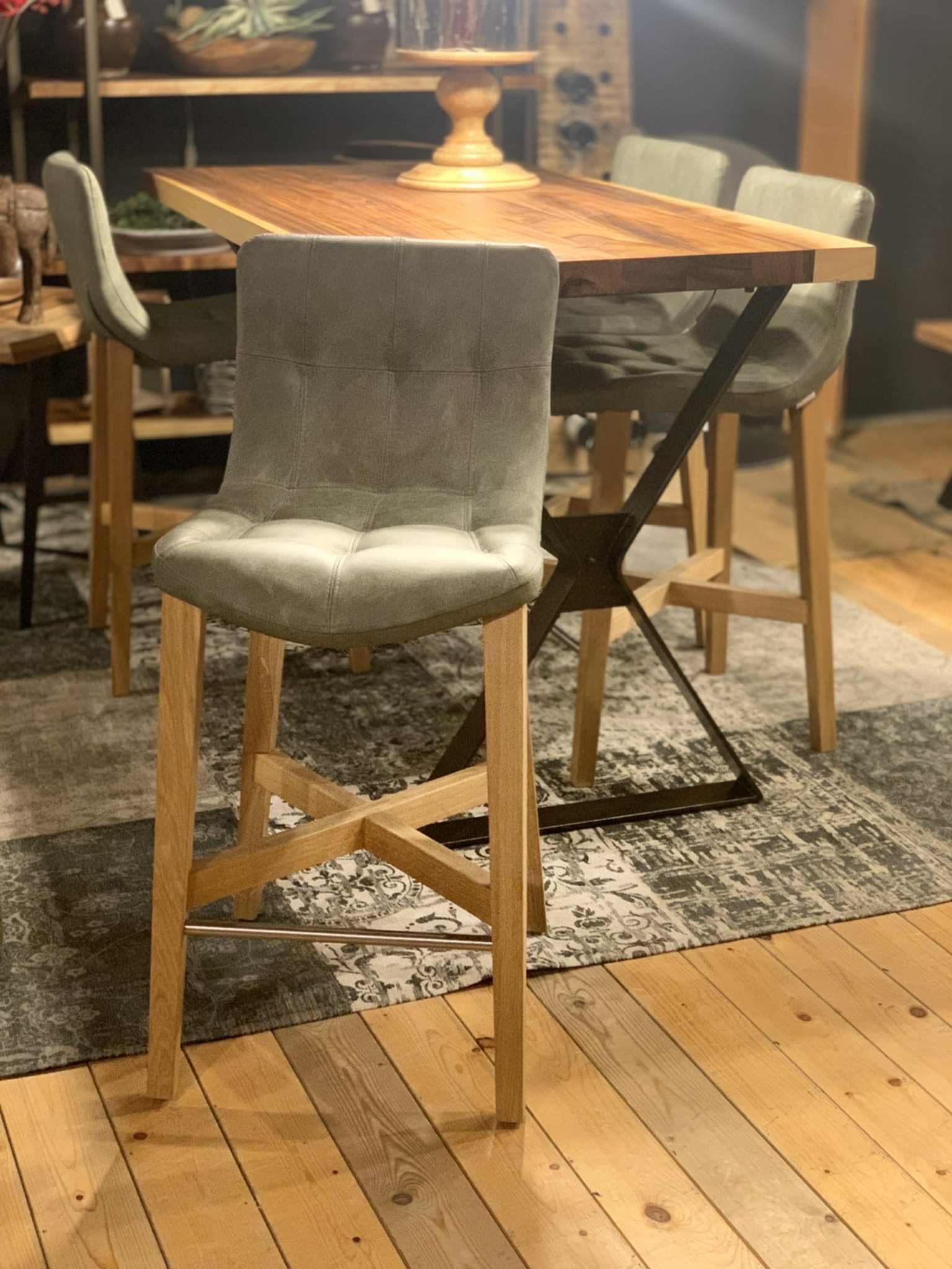 Counterstoel Zeus - SHOWROOMMODEL - LAATSTE 4 STUKS - PRIJS = 4 stuks samen