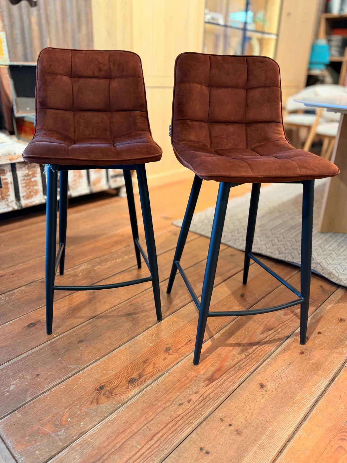 Counterstoel Jari rust - toonzaalmodel aan -50 % - DEZ - DE PRIJS = set van 4