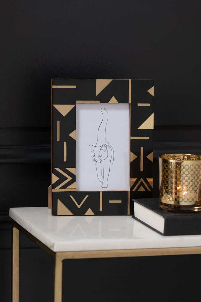 Cadre photo géométrique 10x15 bois/résine noir/doré petit format - J-LINE