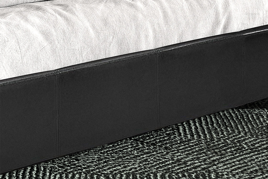 PROMO - Bed 'Roma' 160x200 PU Zwart - RS