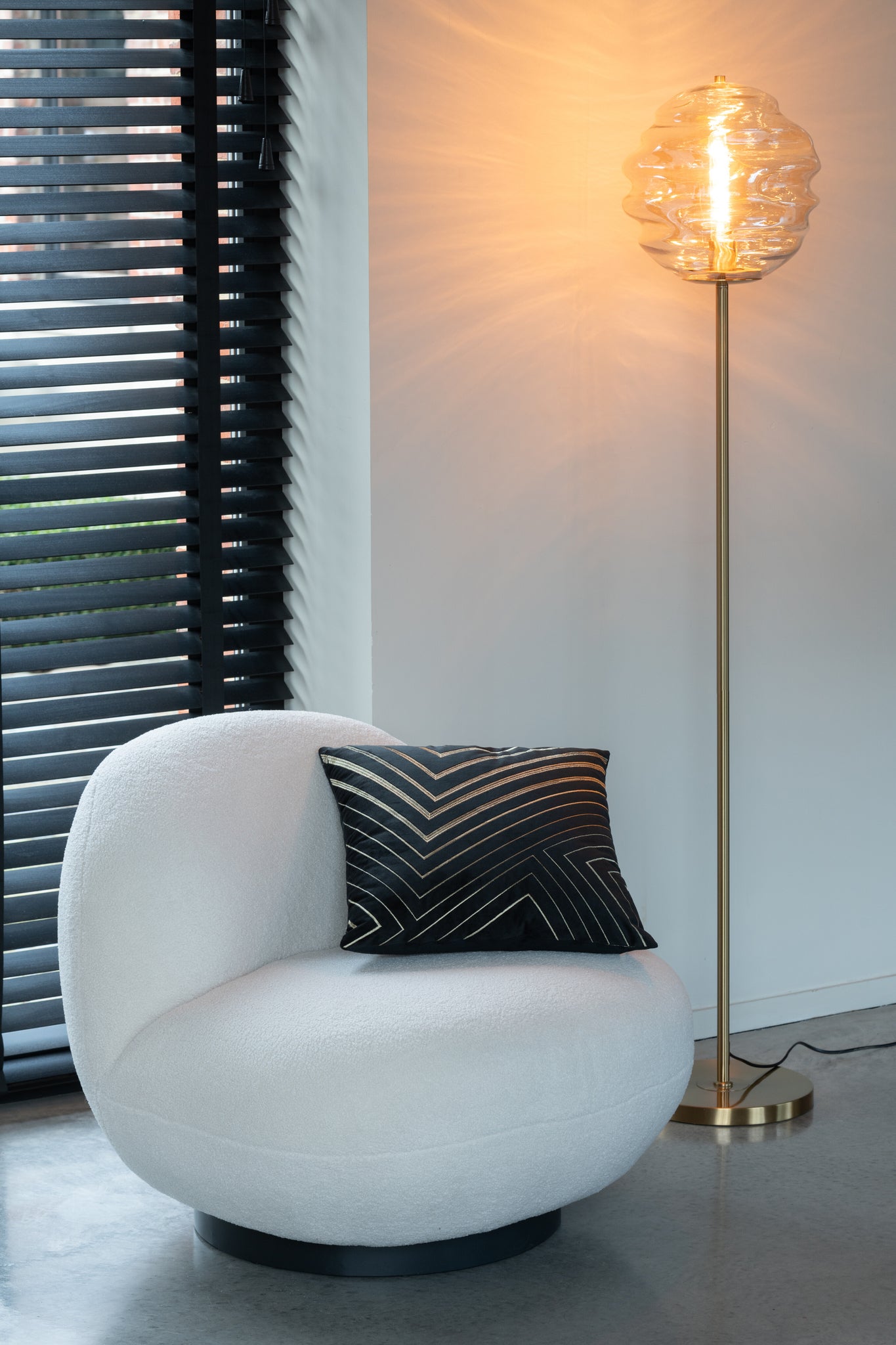 Lampadaire Verre Nid d’Abeille Cognac - J-LINE