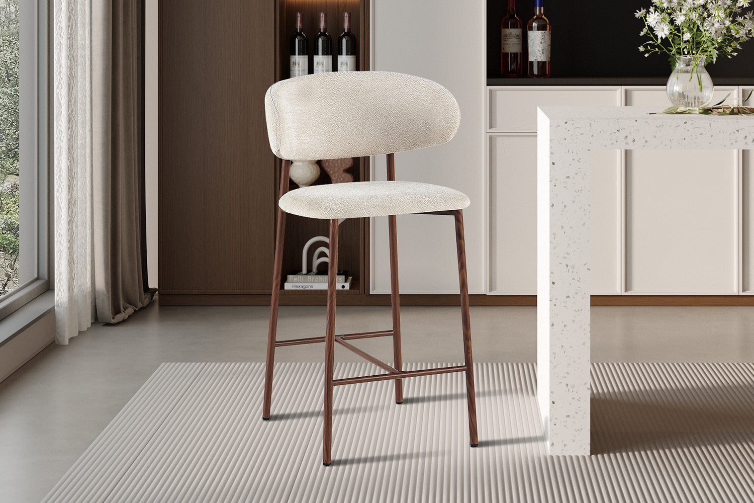 NIEUW - Counterstoel 'Coco' Walnoot - Stof Raven 24 Beige - RS