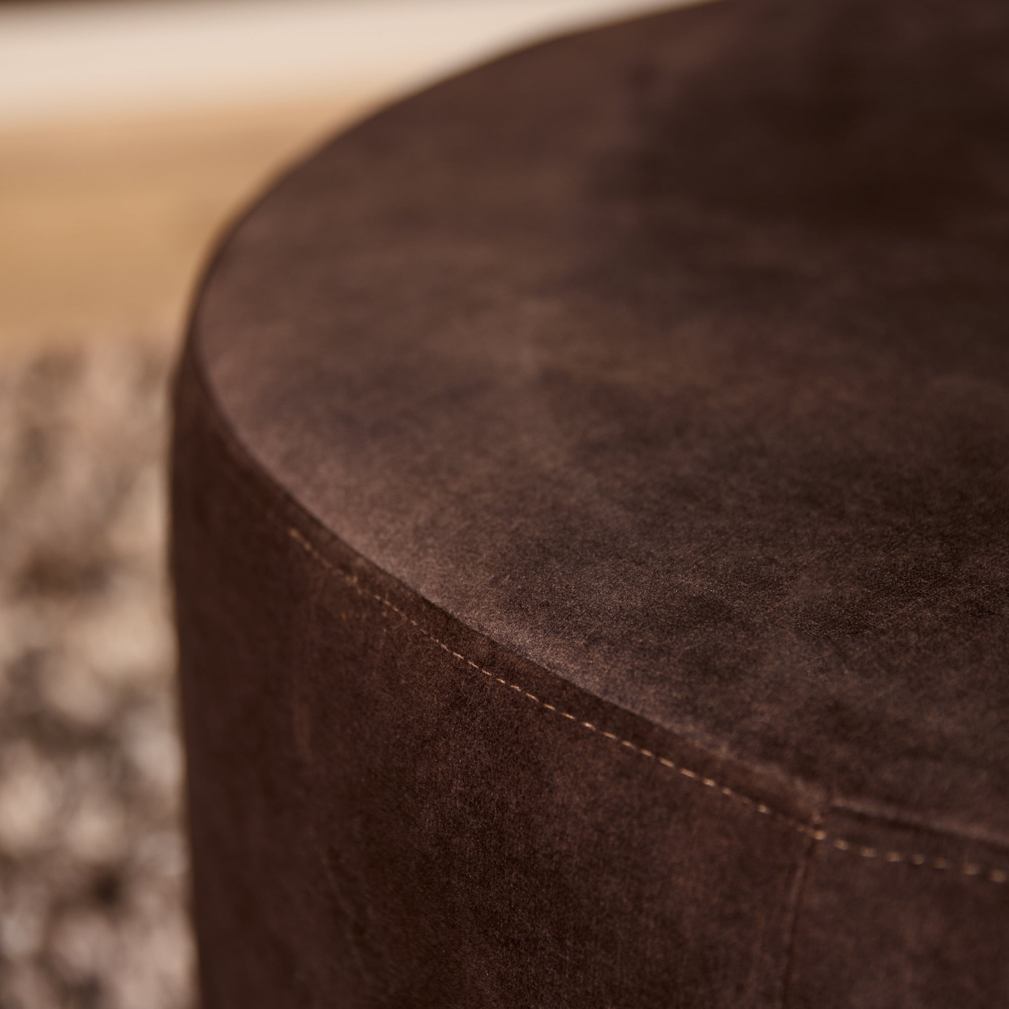 Poef | Rond | 60 cm | Adore 108 | Bruin - STF