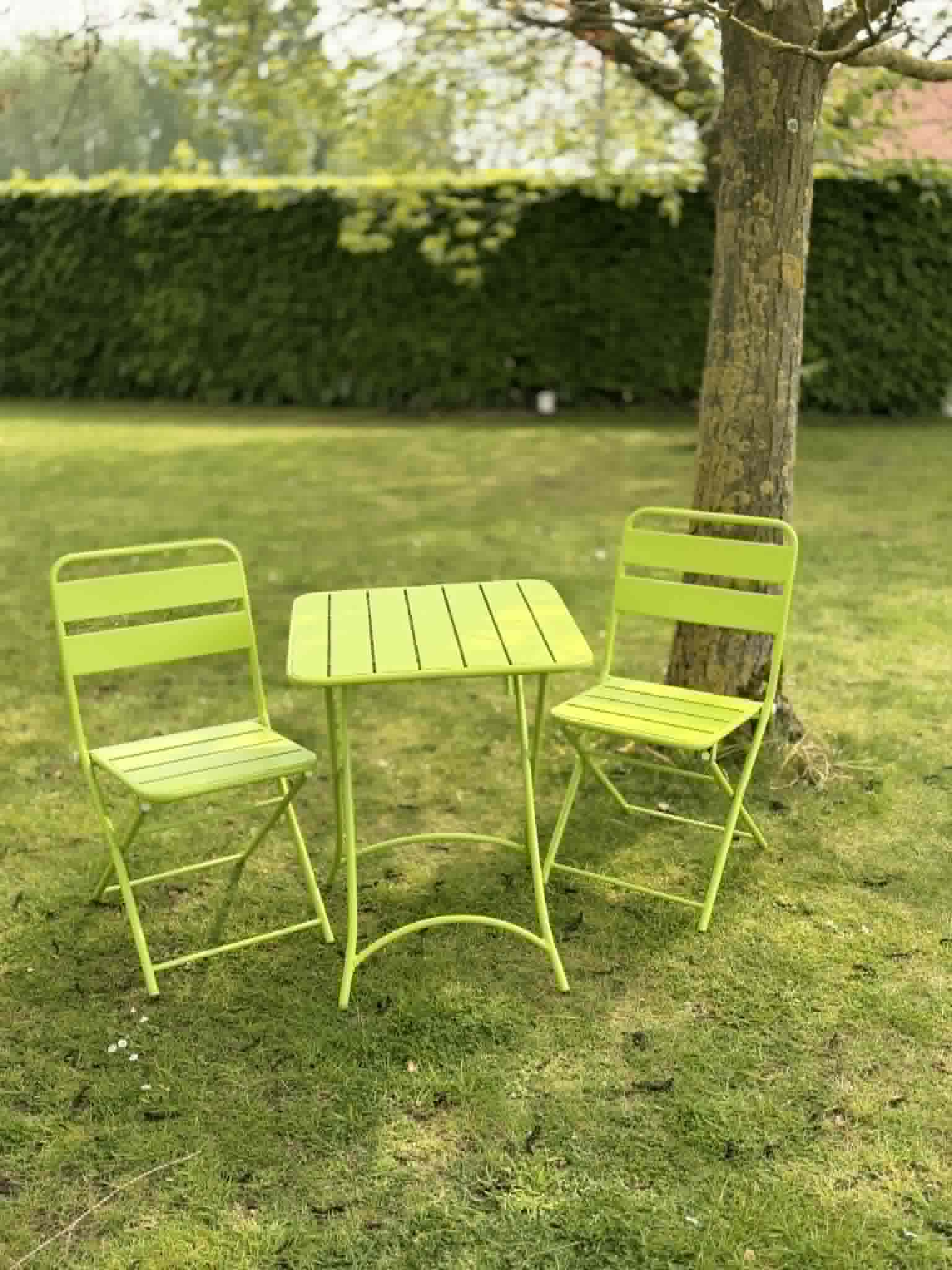 Outdoor set Soho: tafel met 2 stoelen - groen of rood aluminium