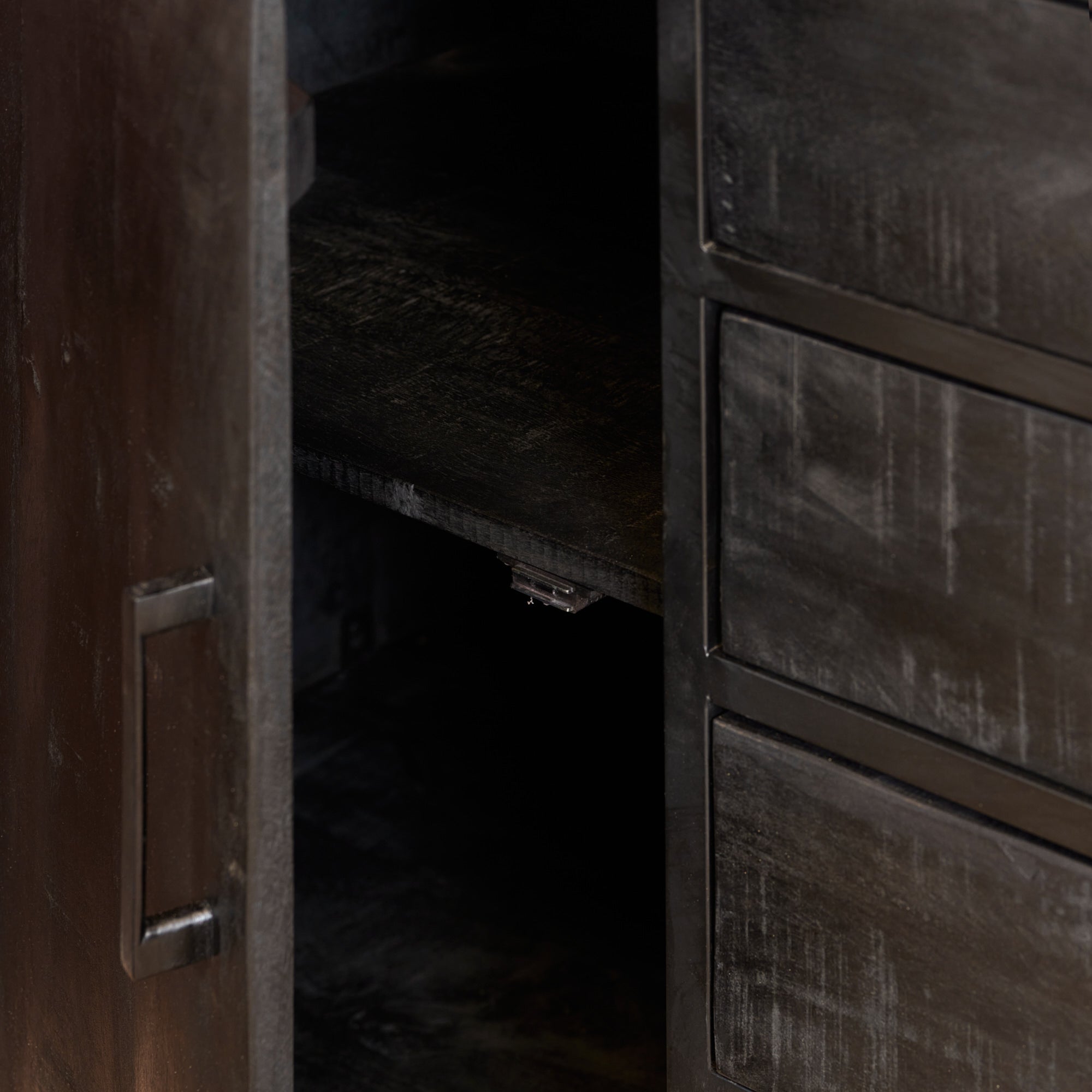 Dressoir Denver Zwart 165 cm | Mangohout en staal  - STF
