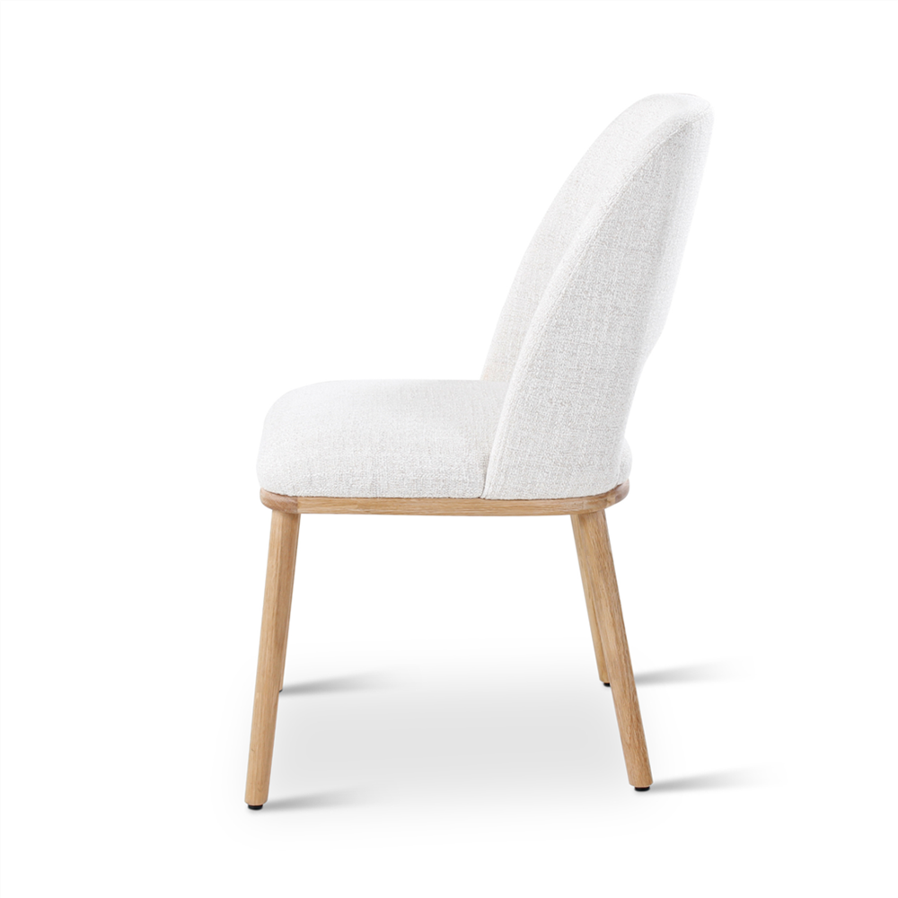Eetkamerstoel Vigil beige of mosgroen, poten eik naturel - VDC