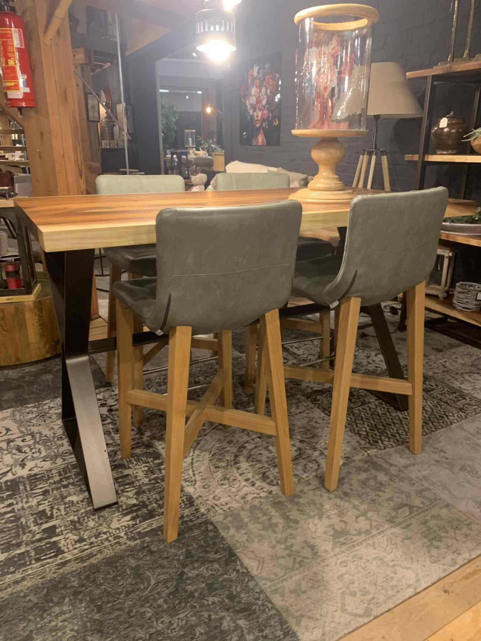 Counterstoel Zeus - SHOWROOMMODEL - LAATSTE 4 STUKS - PRIJS = 4 stuks samen