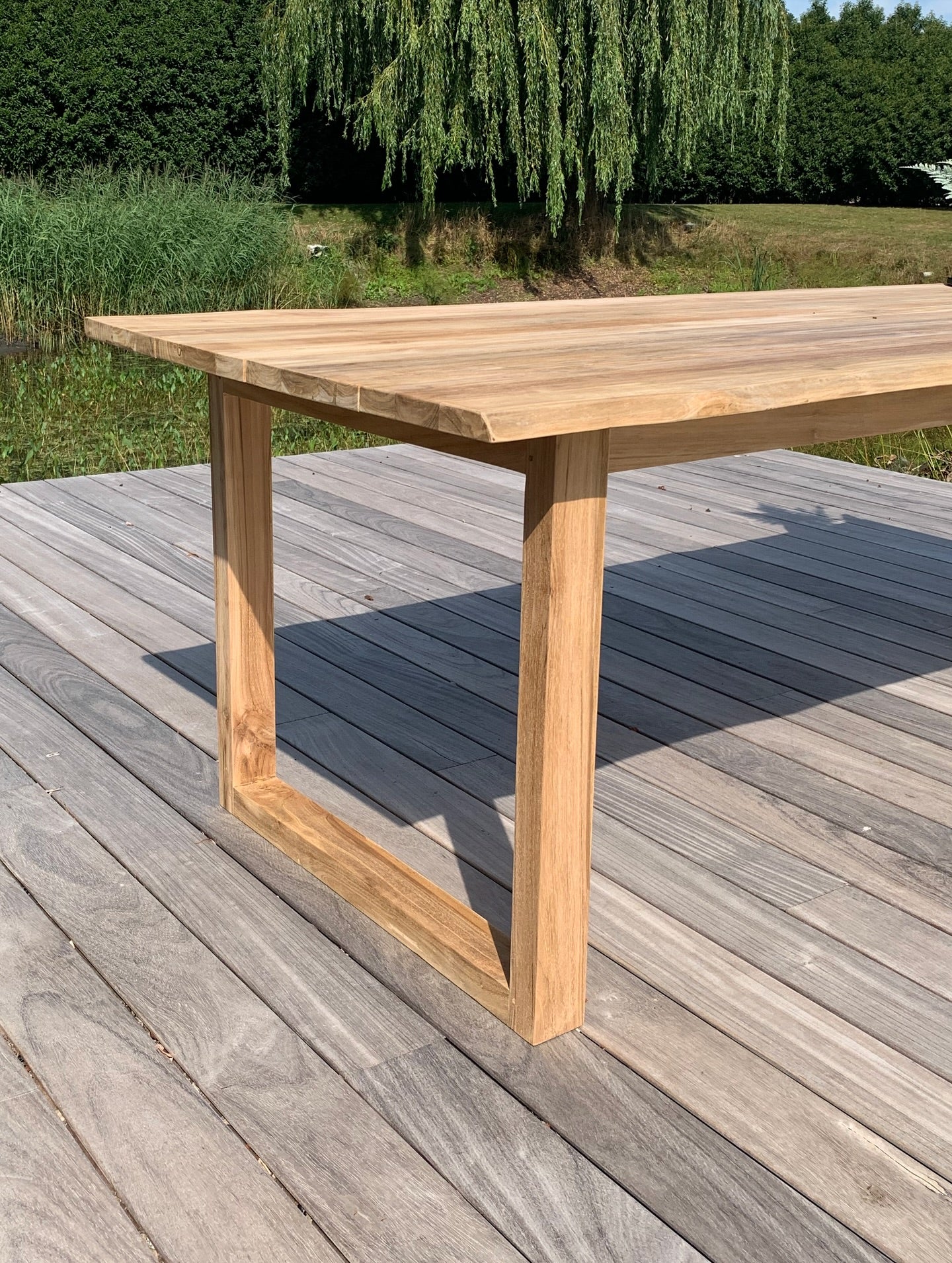 Boomstamtafel op houten onderstel - PROMOTIEPRIJS!