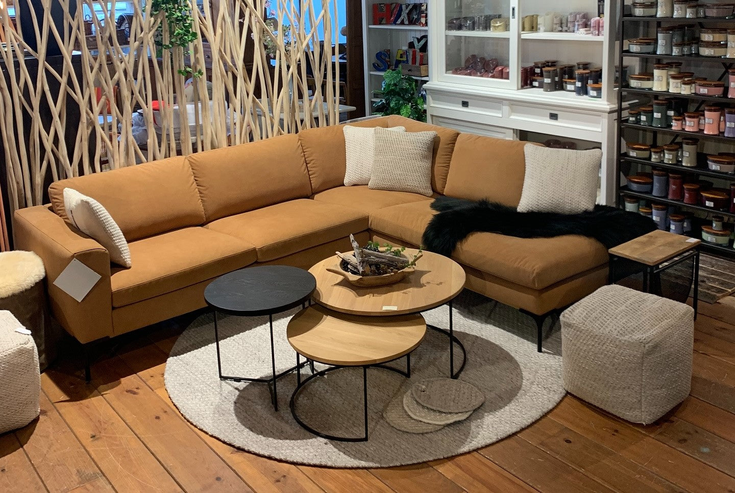 Salonset Elton - NU - 50%!