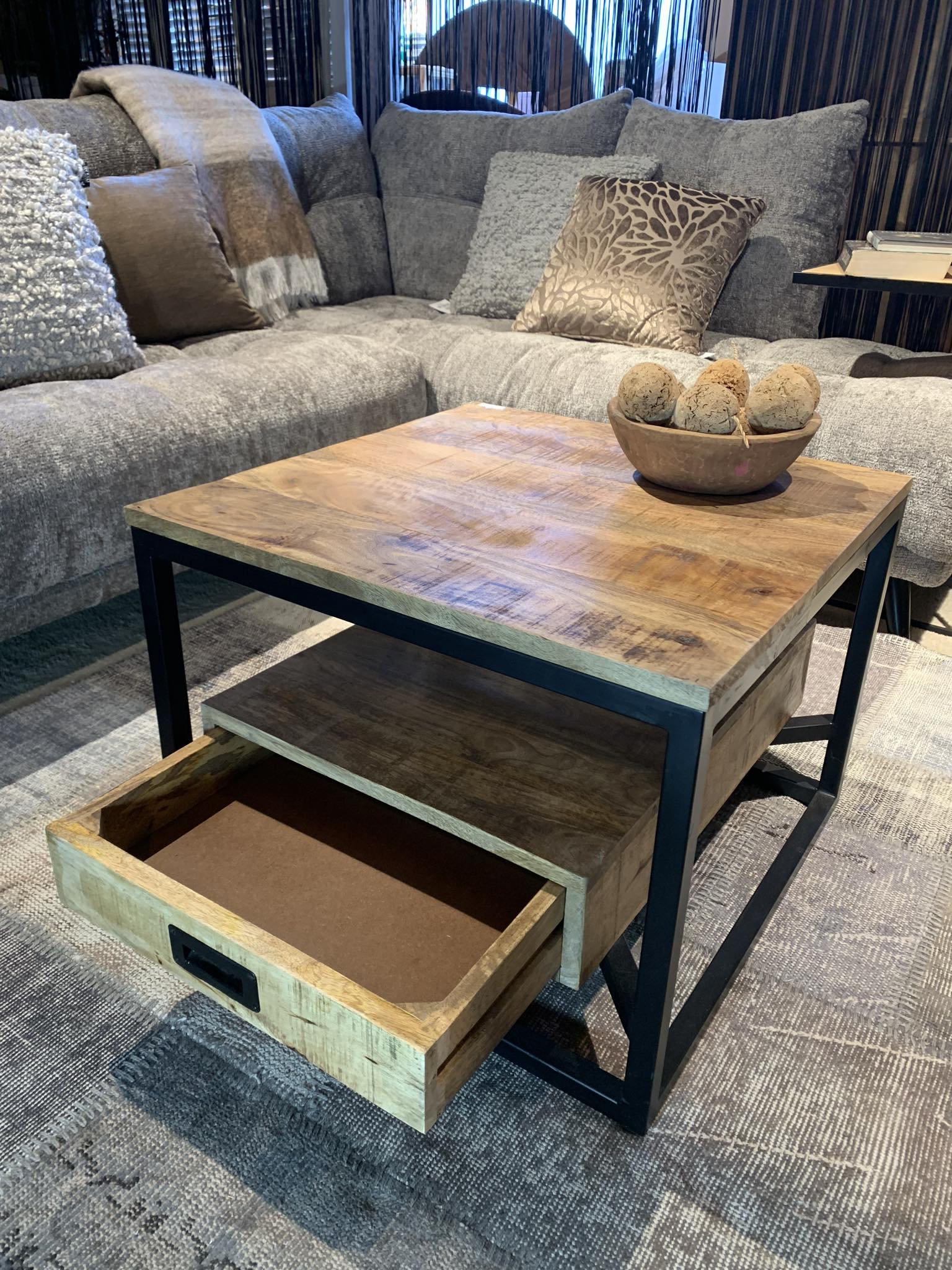 Salontafel met lade - vierkant - PROMO: laatste stuk!