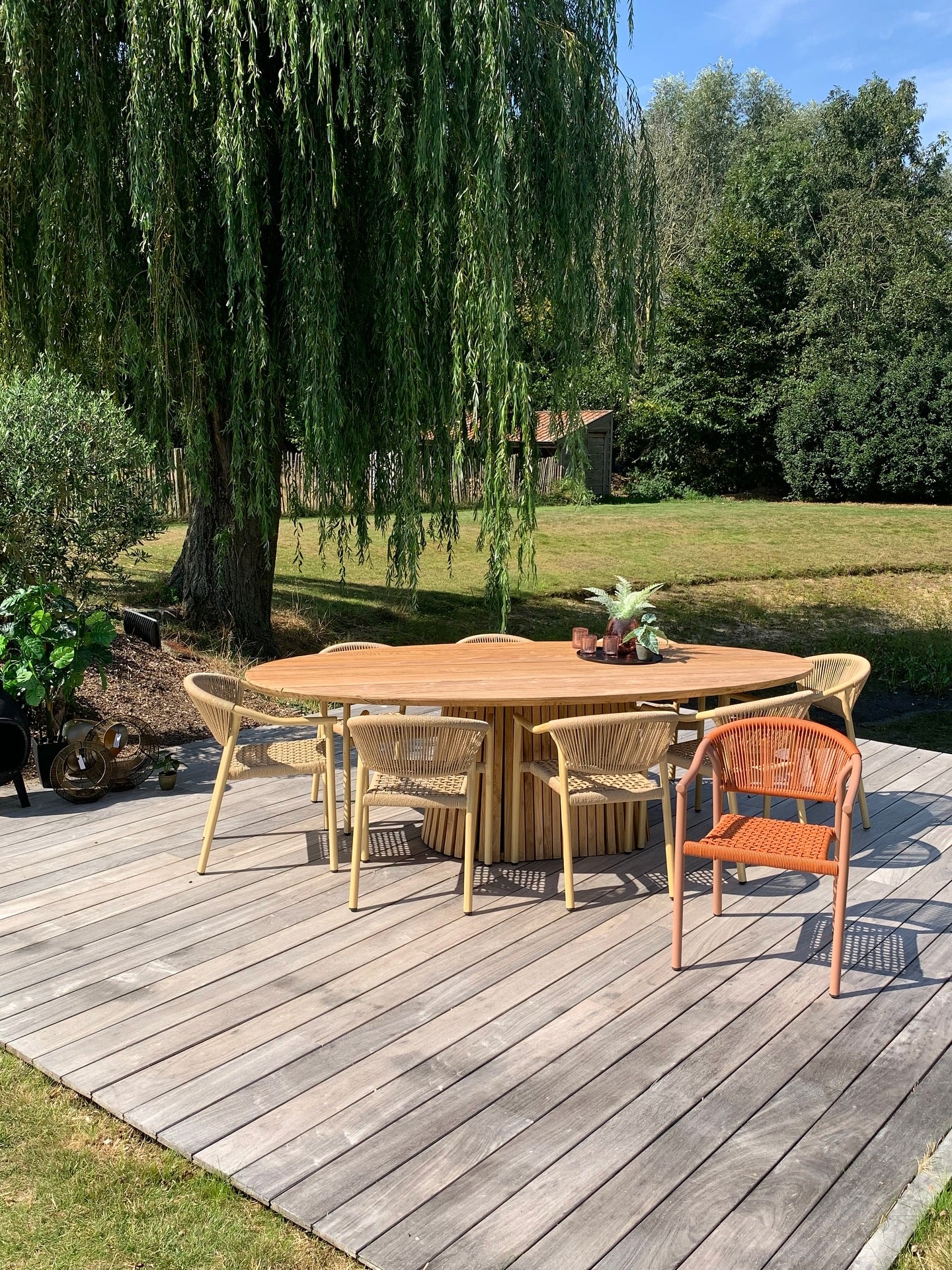 Outdoor tafel teak - handgemaakte poot - PROMOTIE!